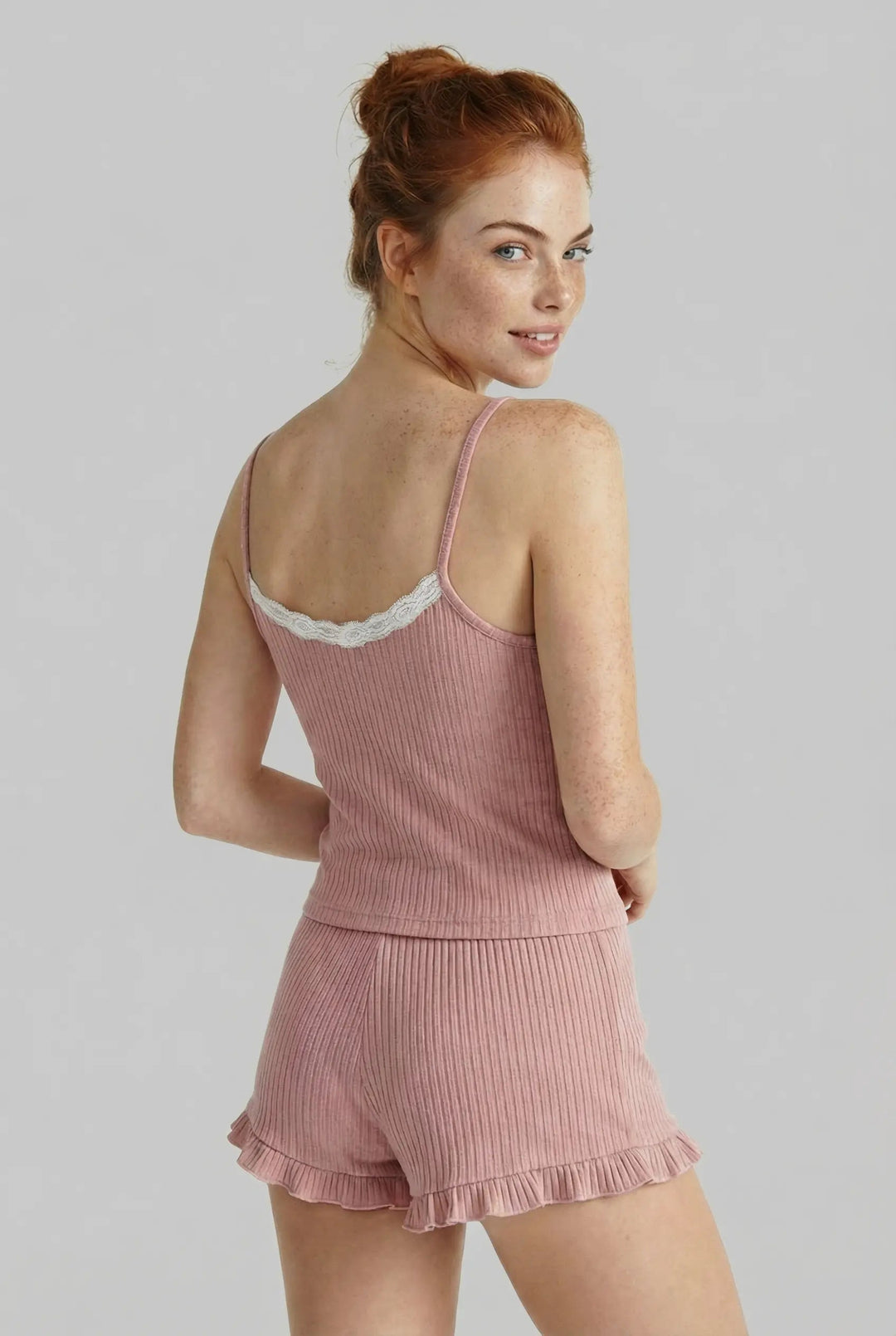 Conjunto de pijama Volantes