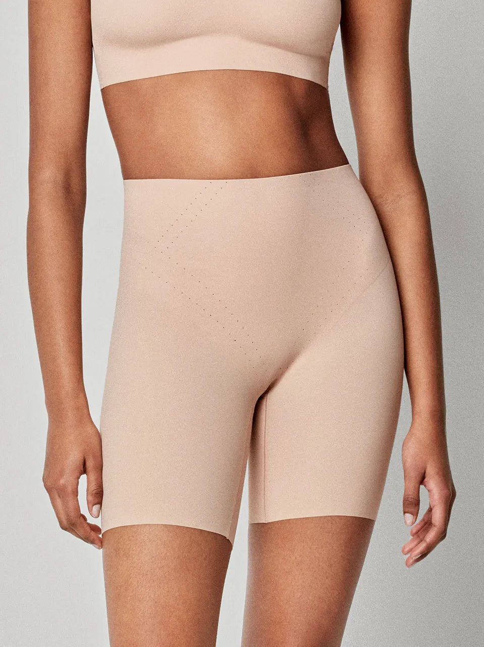 Pantalón reductor con refuerzo delantero