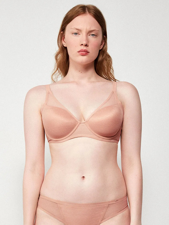 Sujetador bralette de capacidad y aros en tejido plumetti